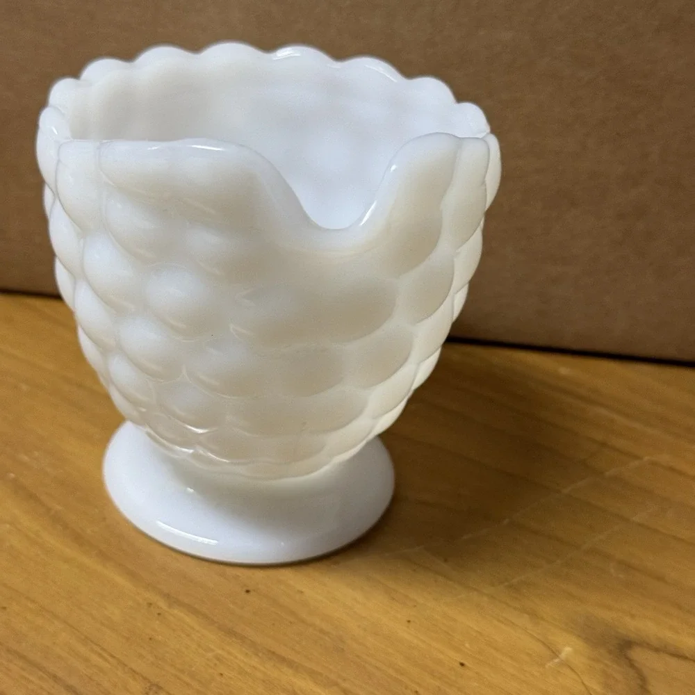 1950s Anchor Hocking Creamer White Milk Glass Bubble‎